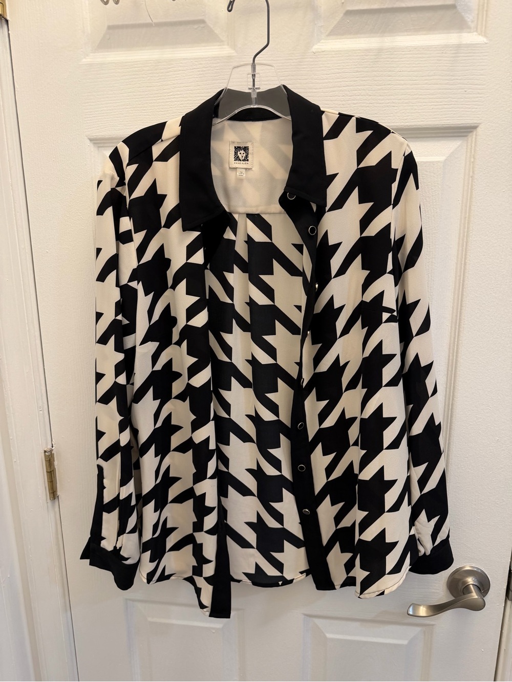 Anne Klein Black and White Houndstooth Button-Front Blouse